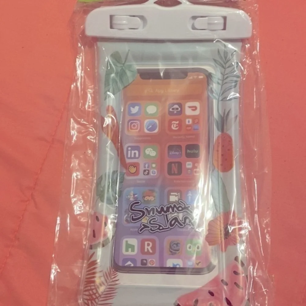 Water proof cell phone carrier